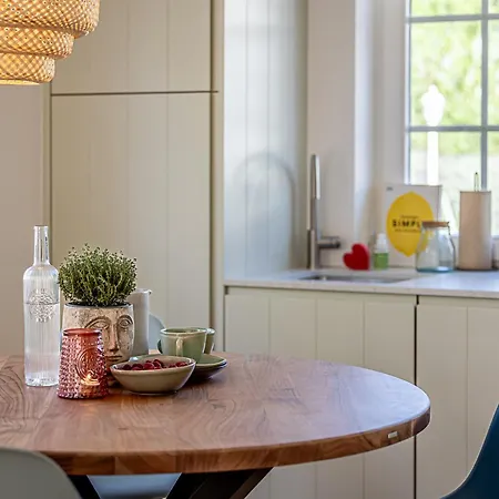 Kajuete #17 Dock 6b *